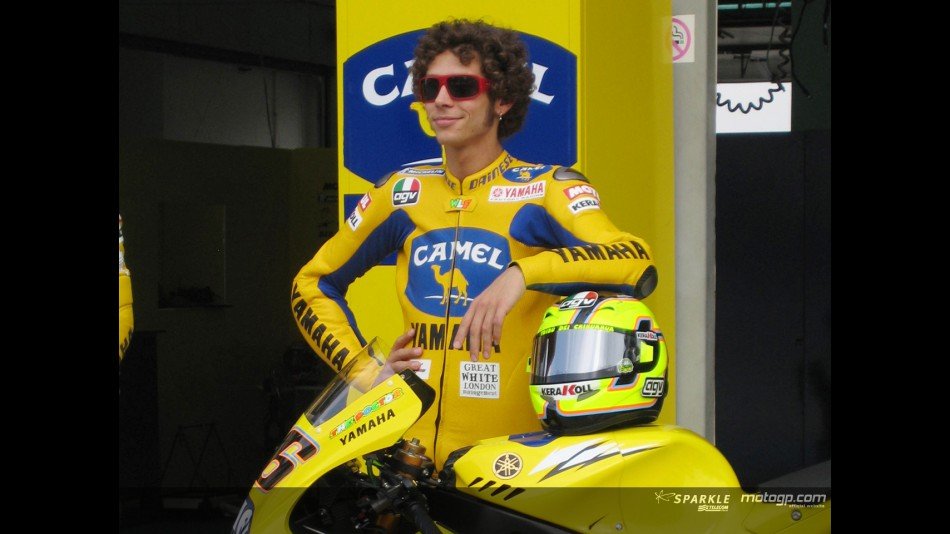 rossi-camel-motogp-motoblast.jpg?w=625