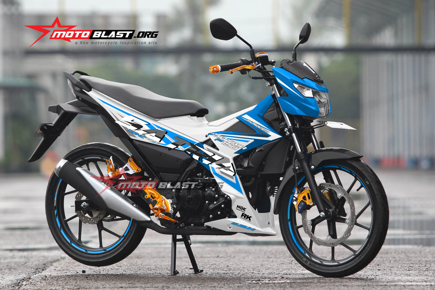MoDiF NEW MODIF MOTOR SATRIA FU WARNA HITAM