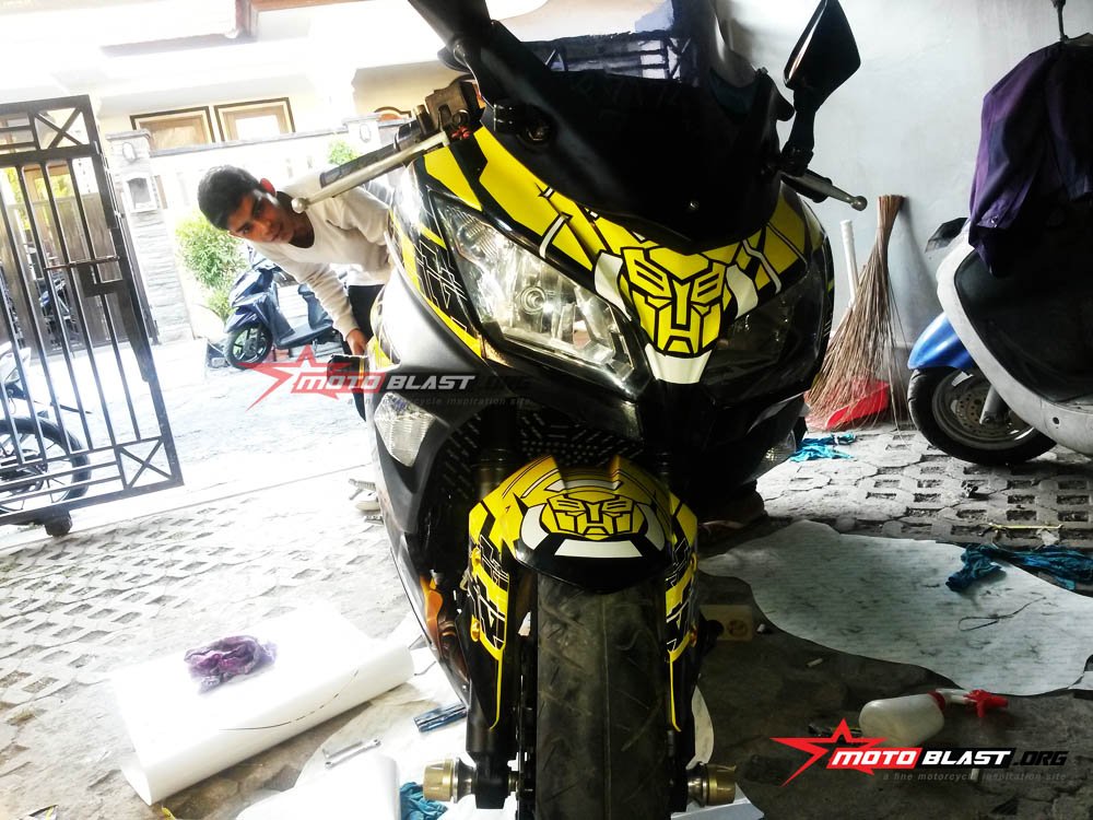 ninja-250r-fi-bumble-bee-motoblast-15