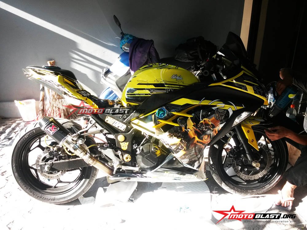 ninja-250r-fi-bumble-bee-motoblast-19