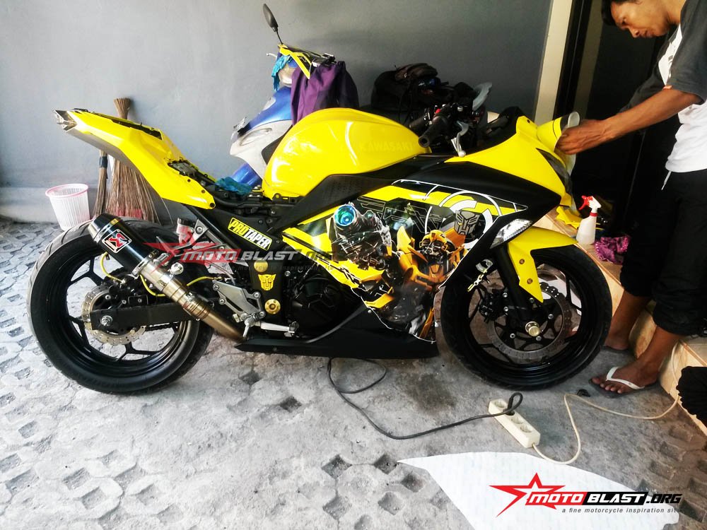 ninja-250r-fi-bumble-bee-motoblast-24