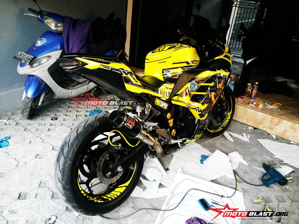 ninja-250r-fi-bumble-bee-motoblast-4