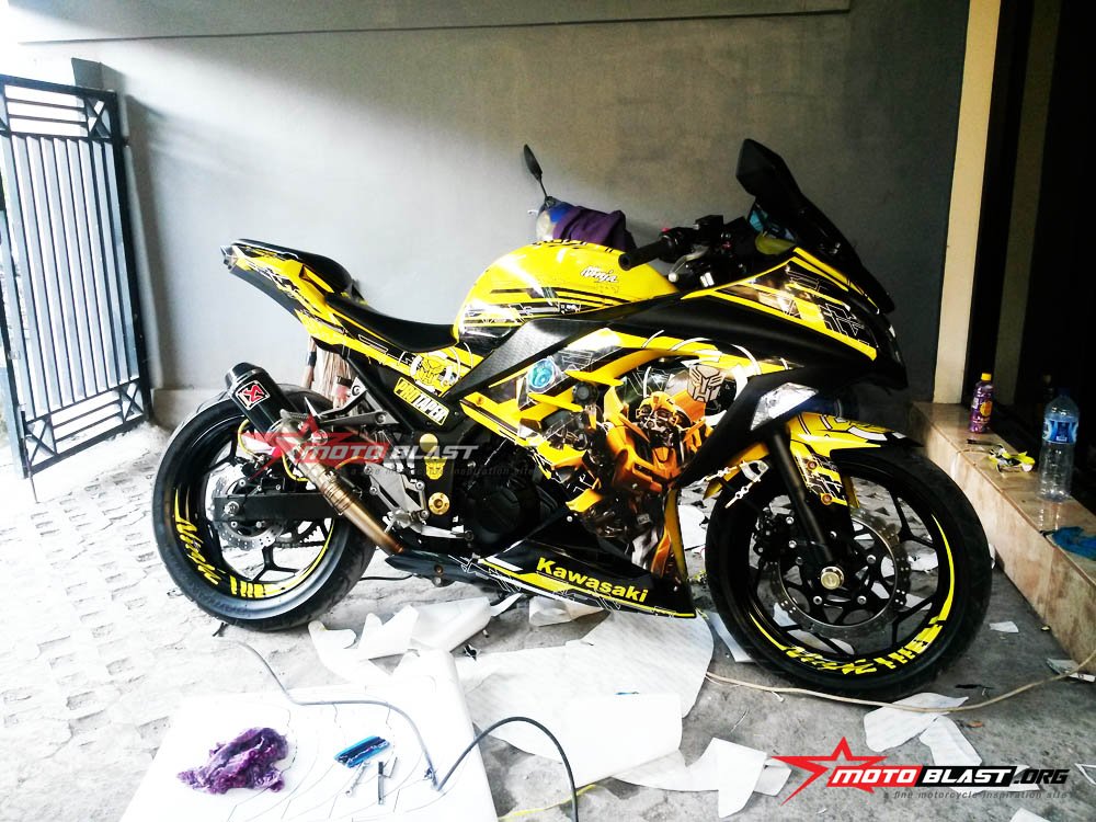 ninja-250r-fi-bumble-bee-motoblast-7