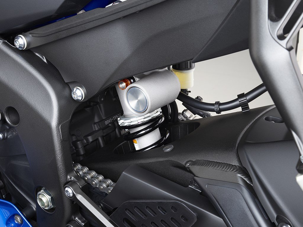 yzf-r6-2017-23