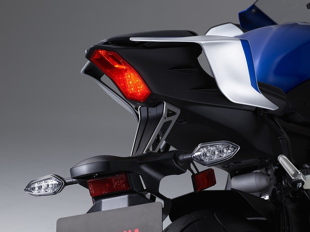 yzf-r6-2017-7