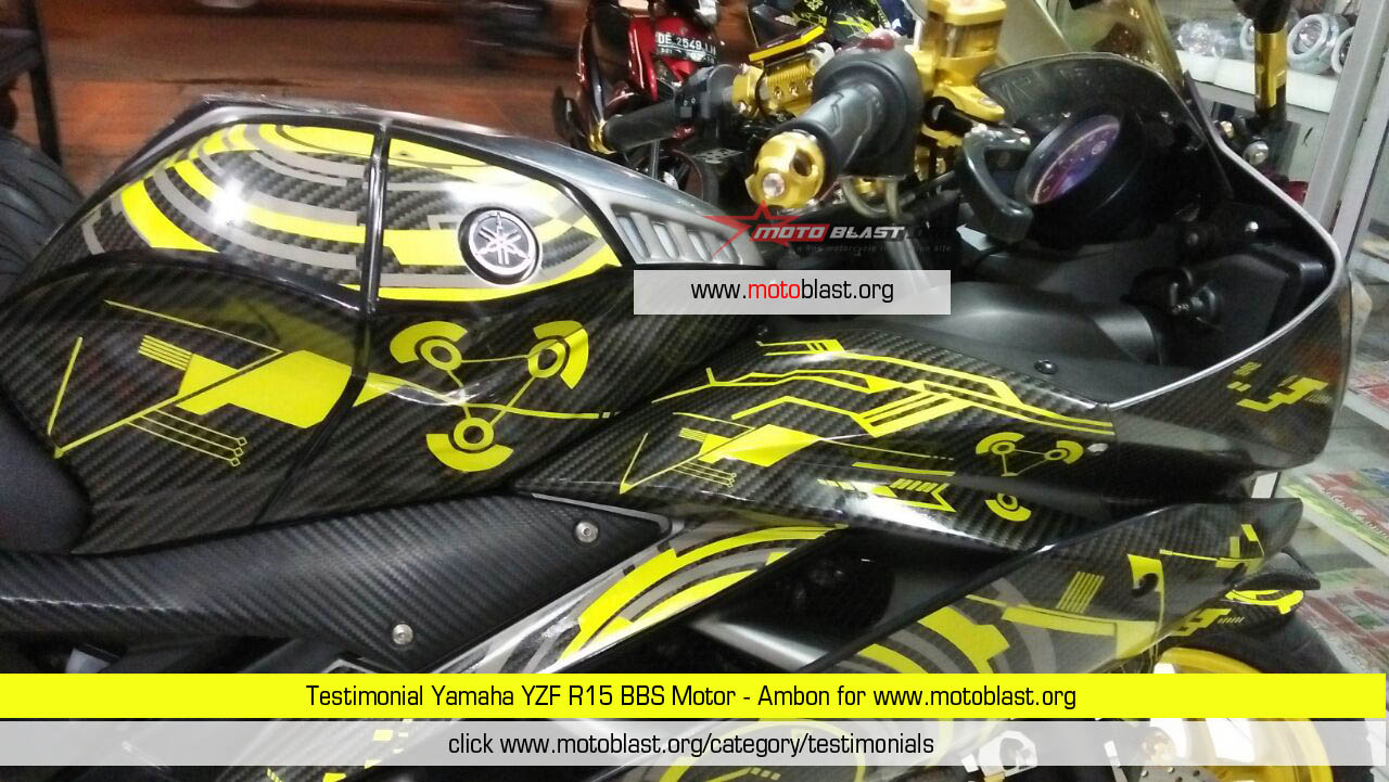 Motoblast Testimonial Yamaha YZF R15 Grey Full Motif Carbon
