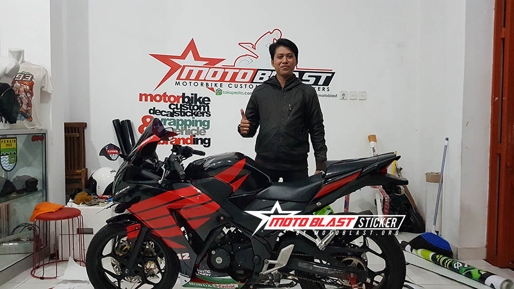 Keren Banget Begini Modif Striping Ala Wsbk Di Cbr R Lokal Motoblast