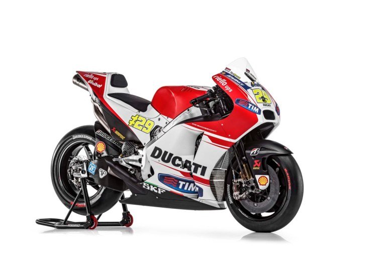2015-Ducati-Desmosedici-GP15-MotoGP-Andrea-Iannone-07