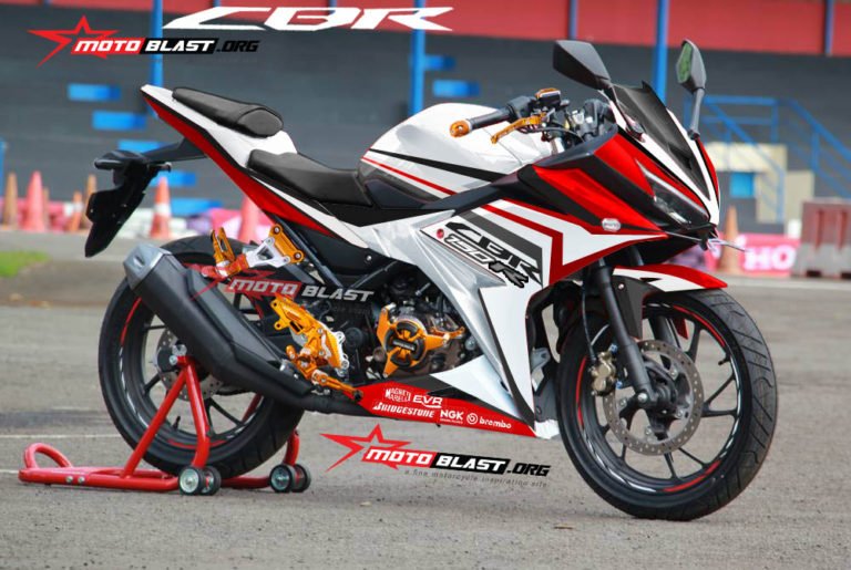 CBR150R-WHITE-RED