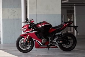 cbr1000rr-fireblade-detail-2017-11