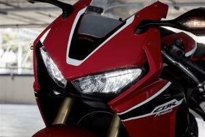 cbr1000rr-fireblade-detail-2017-2