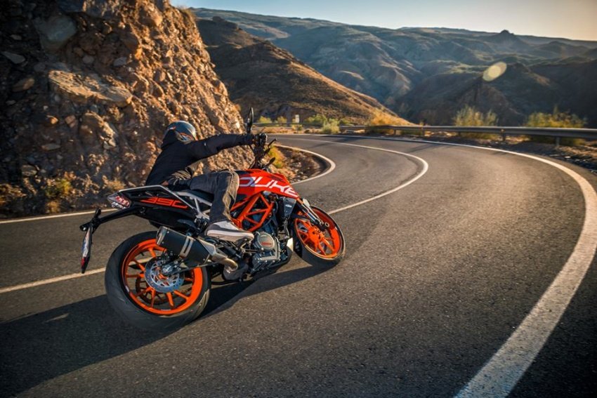 ktm-duke-series-2017-29
