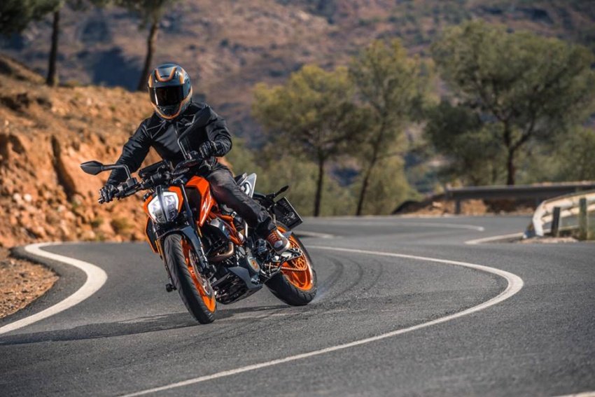 ktm-duke-series-2017-30