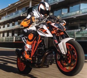 ktm-duke-series-2017-33