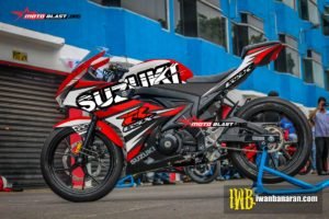 GSX-R150 - BLACK PUZZLE RED