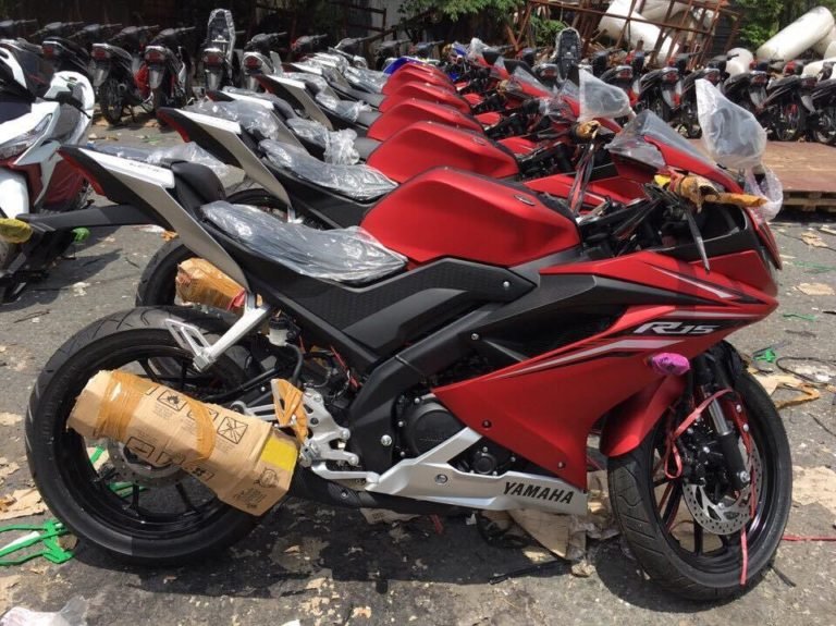 yamaha-r15-di-vietnam-merah