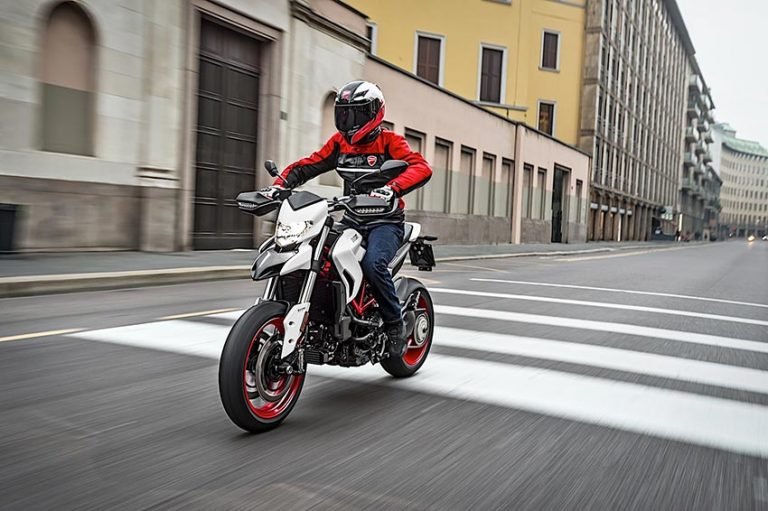 ducati-hypermotard-939-facelift-2017-1