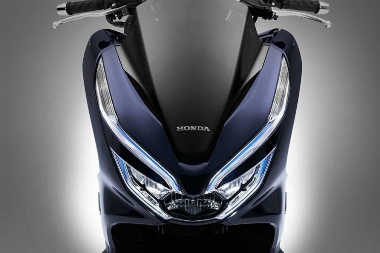 Honda-PCX-Hybrid-05