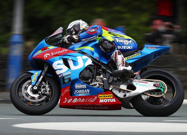 Dunlop-Bennetts-Suzuki-620