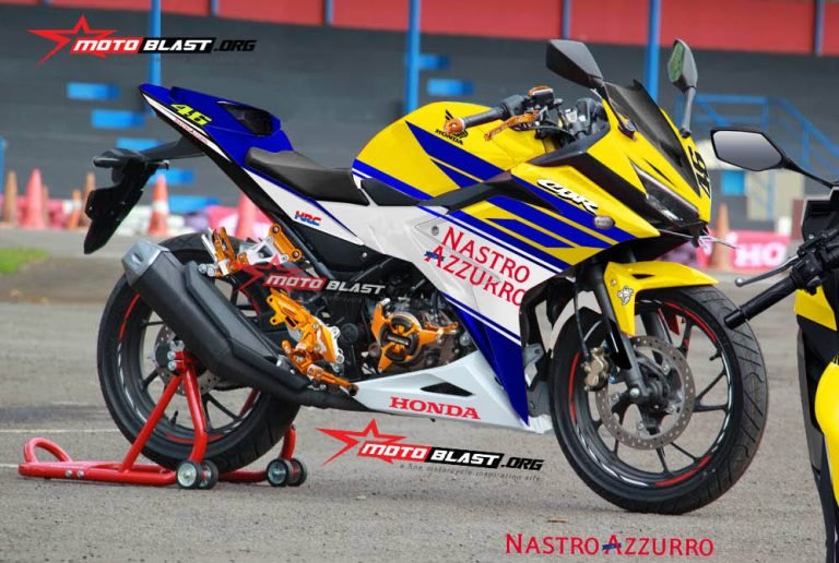 3 CBR150R NASTRO AZZURO-motoblast2b