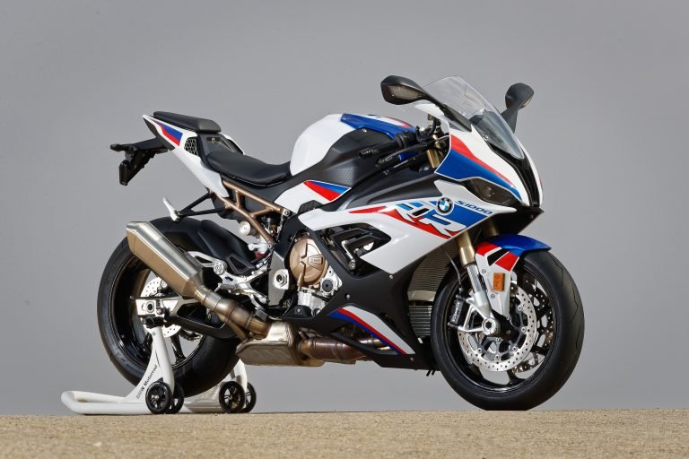 BMW-S1000RR-2019-18.jpg