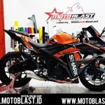 Yamaha R25 Shark helmet orange-motoblast18