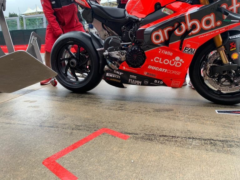 water deflektor-ducati v4 wsbk