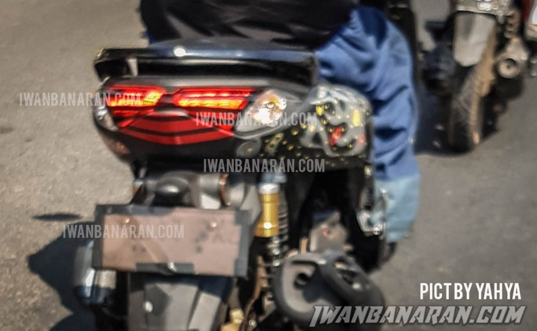 yamaha-nmax-155-3-2-1068x658.jpg