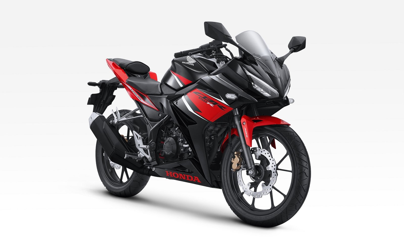 AHM_HondaCBR150R. Victory Black Red