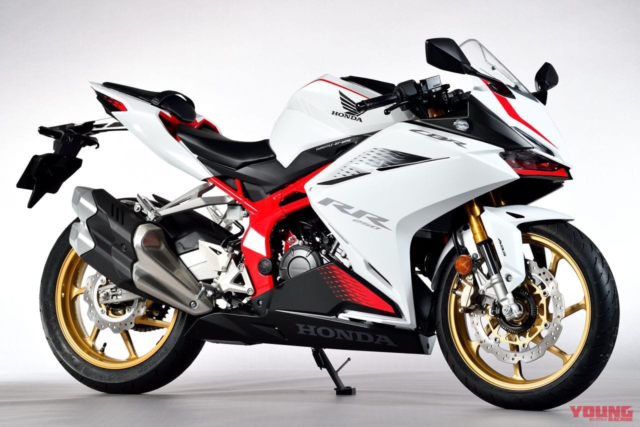 Ini dia Kawasaki zx25r racing mode versi Trickstar - MOTOBLAST