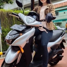 Sania-Tips-Naik-Motor-Untuk-Wanita-