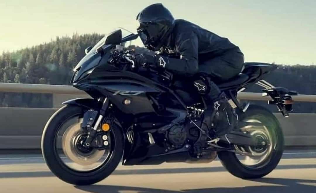 Seperti inikah kelak New Yamaha R25 V3 nanti?? - MOTOBLAST