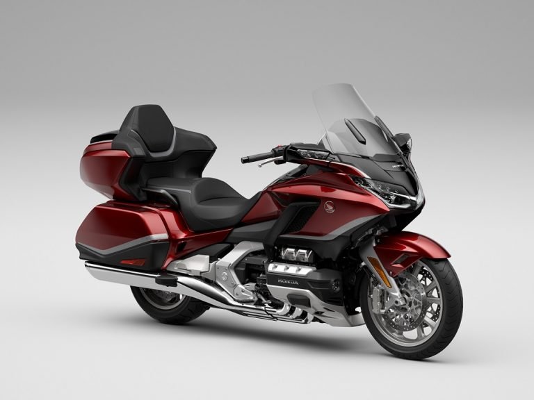 AHM_GoldWing2021_02