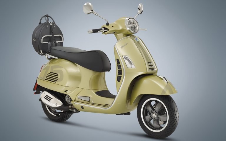 Vespa GTS 300 75th Anniversary2