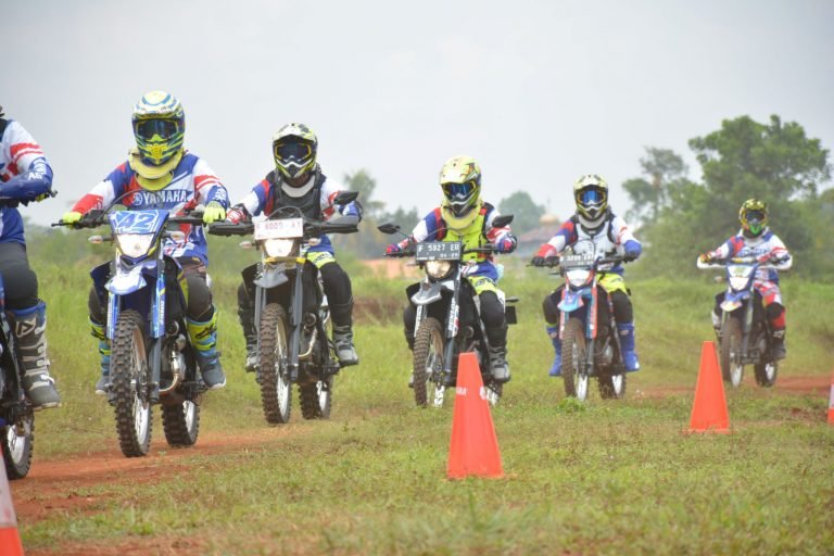 Belajar di Yamaha Riding Academy Offroad, Makin Mahir Riding WR 155 R (2)