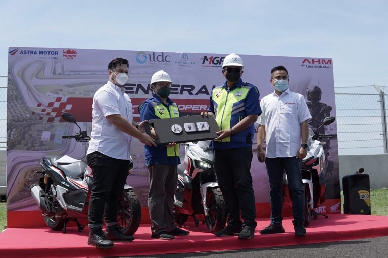 HondaADV150_Mandalika01