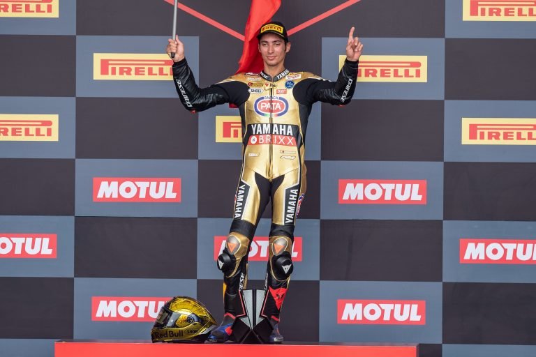 Toprak Razgatlıoğlu Juara Dunia World Superbike 2021, Raih Gelar di Indonesia ! (1)